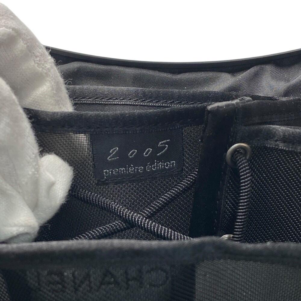 CHANEL Black Shoulder Bag - Picture 12 of 16